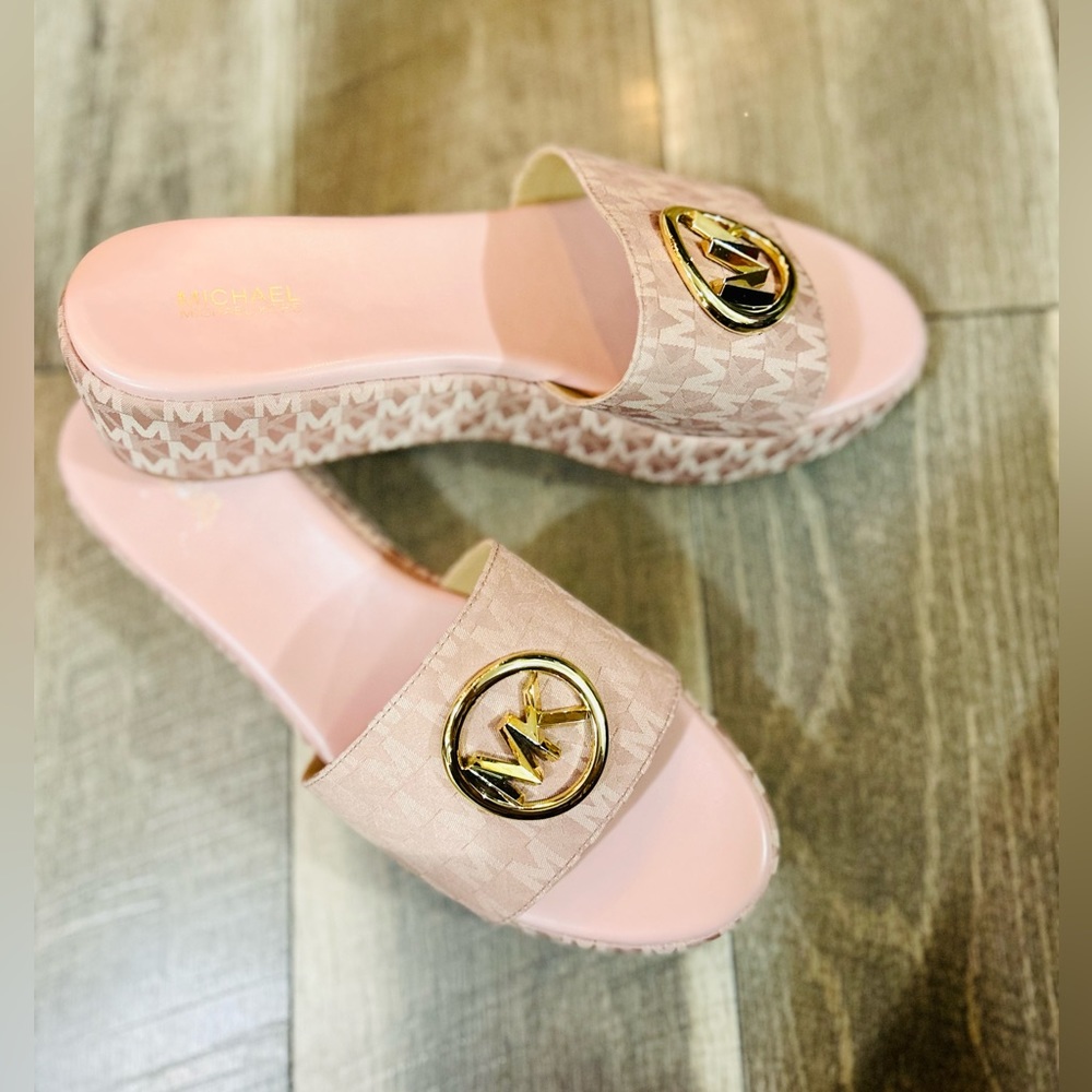 New Michael Kors Platform Sandles